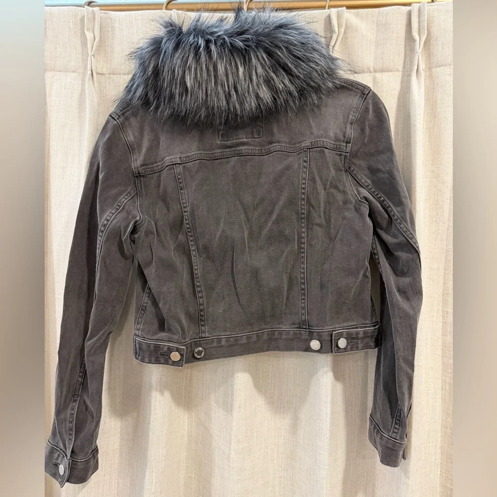 Black denim Michael Kors cropped jacket with removable fur collar